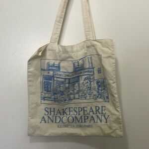 Tote bag